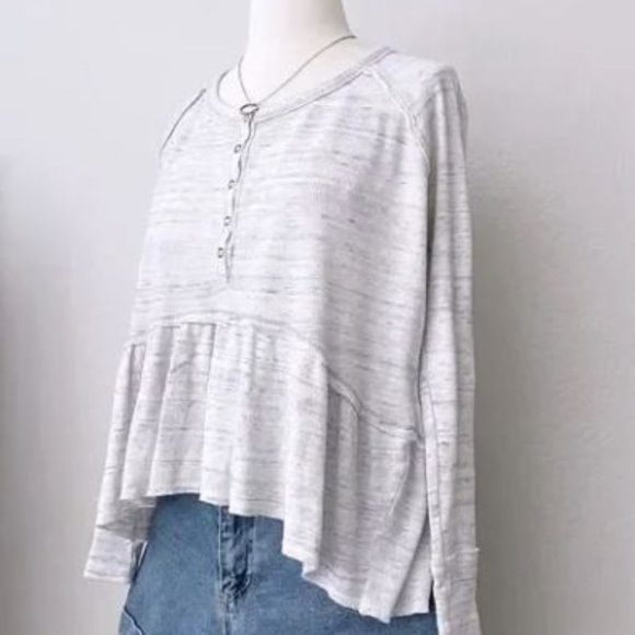 Free People We The Free| Henley flowy| XS| Women tops| long sleeve |peplum Gray. - Picture 2 of 6